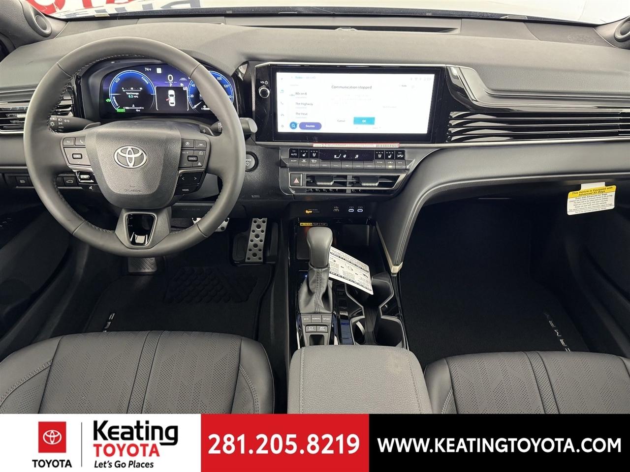 Toyota Camry Hybrid XLE 2026