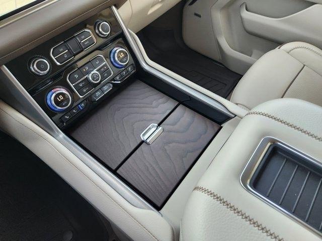 GMC Yukon Denali 2WD 2024