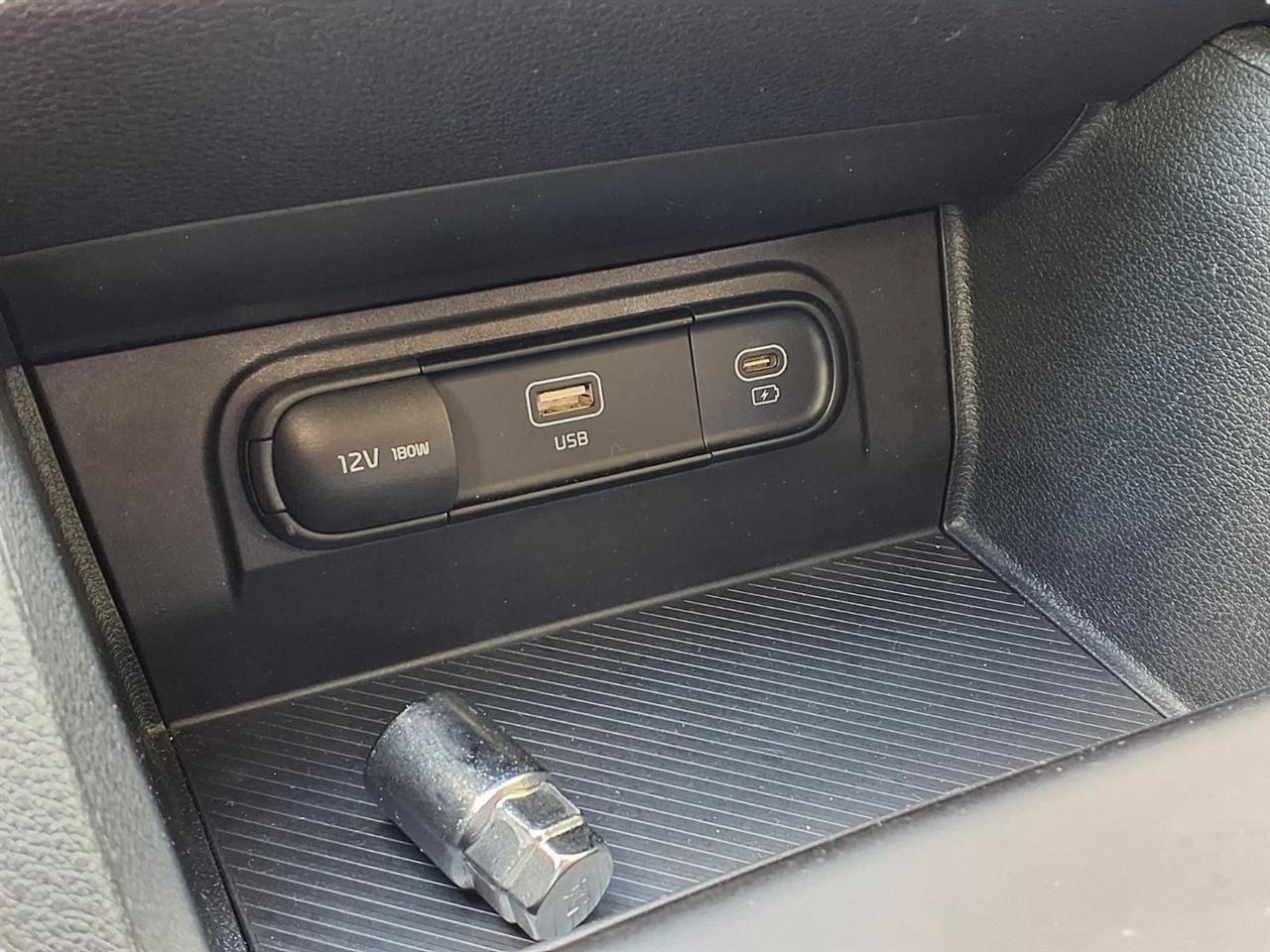 Kia Sportage LX AWD 2025