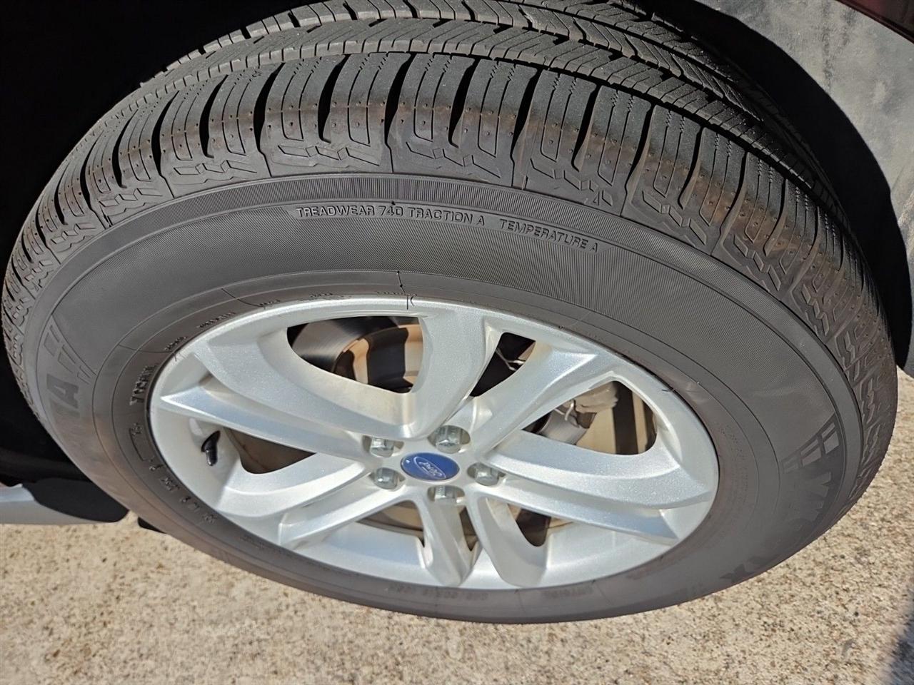 Ford Edge SEL FWD 2019