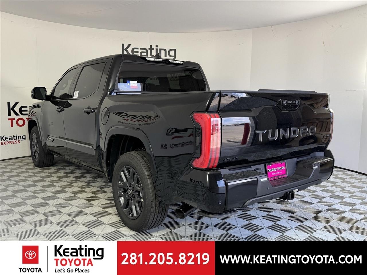 Toyota Tundra Platinum CrewMax 4WD 2026