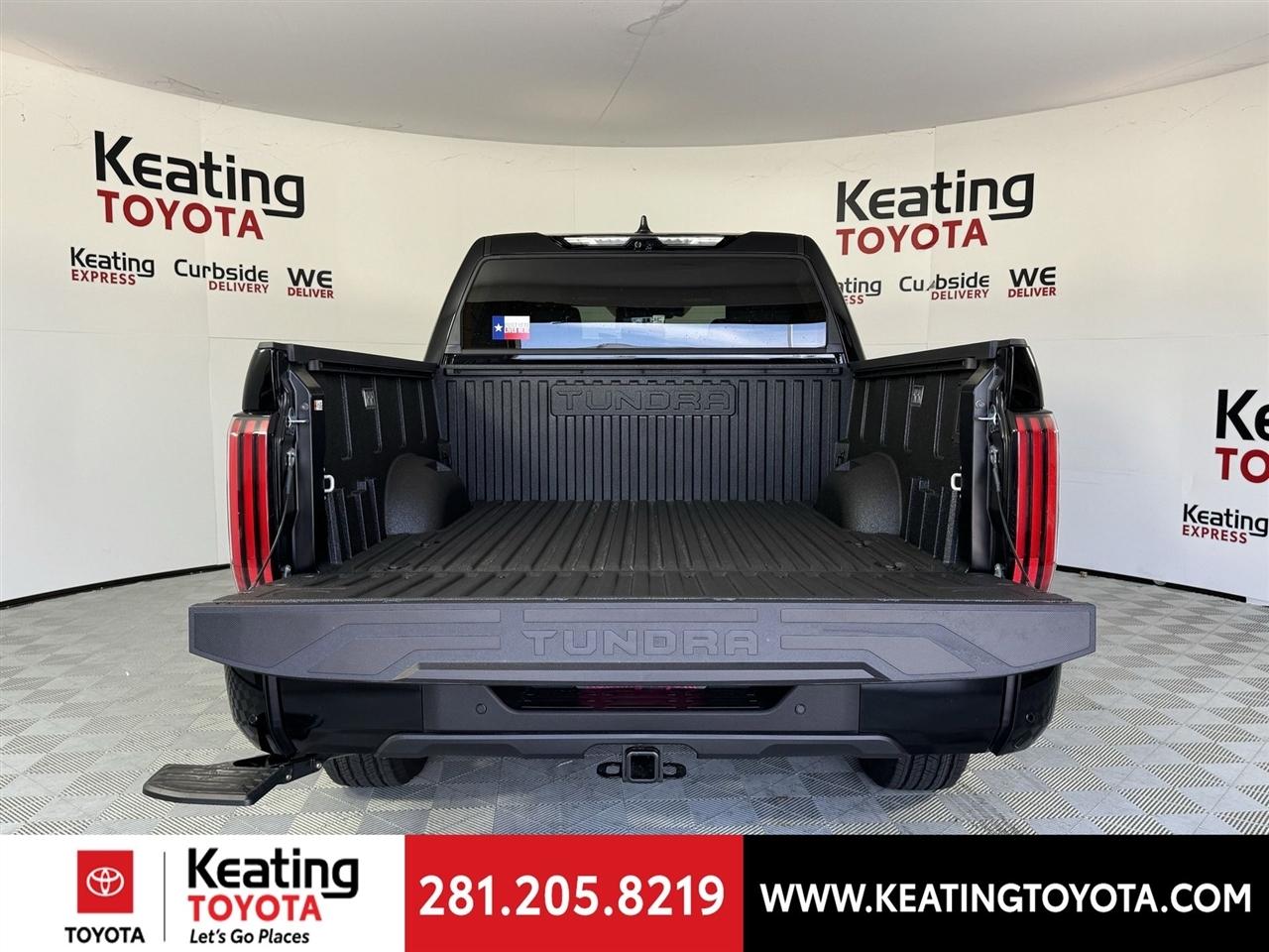 Toyota Tundra Platinum CrewMax 4WD 2026