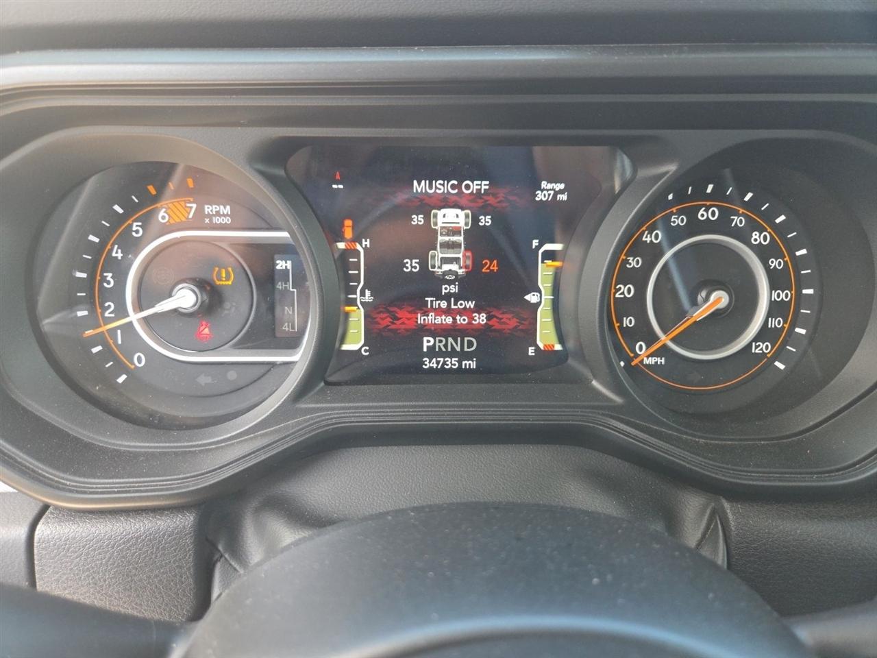 Jeep Wrangler Sahara 2025