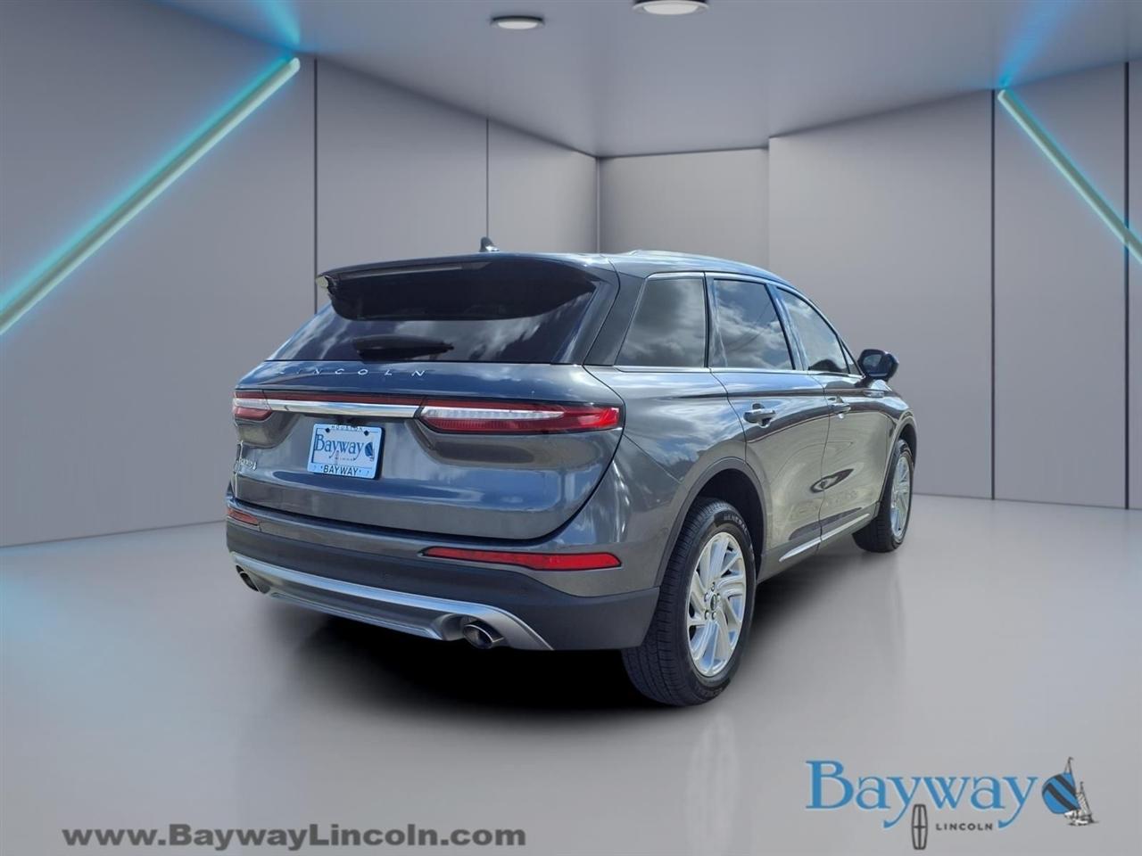 Lincoln Corsair Base 2022