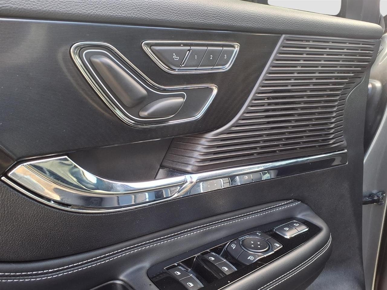 Lincoln Corsair Base 2022