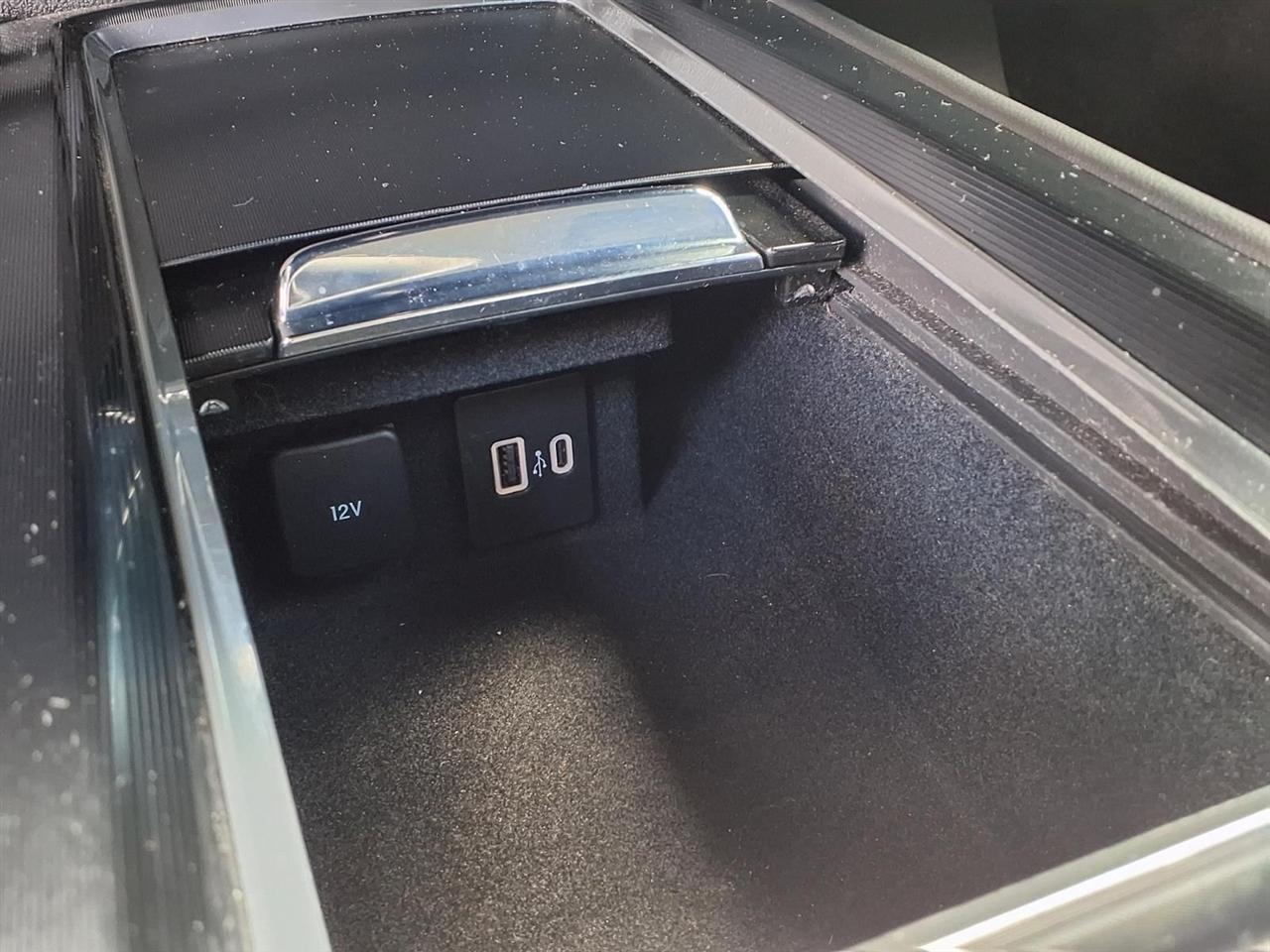 Lincoln Corsair Base 2022