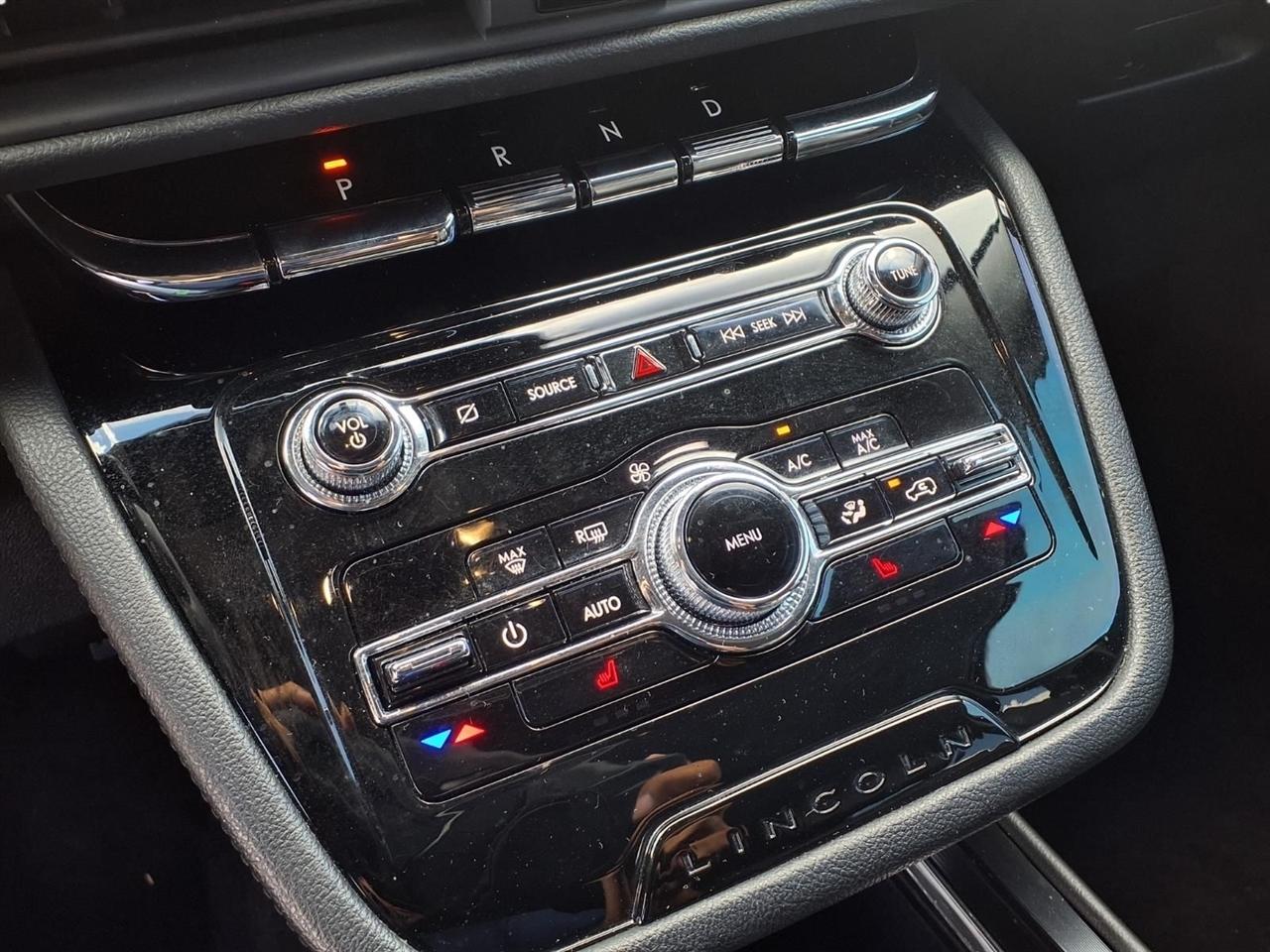 Lincoln Corsair Base 2022