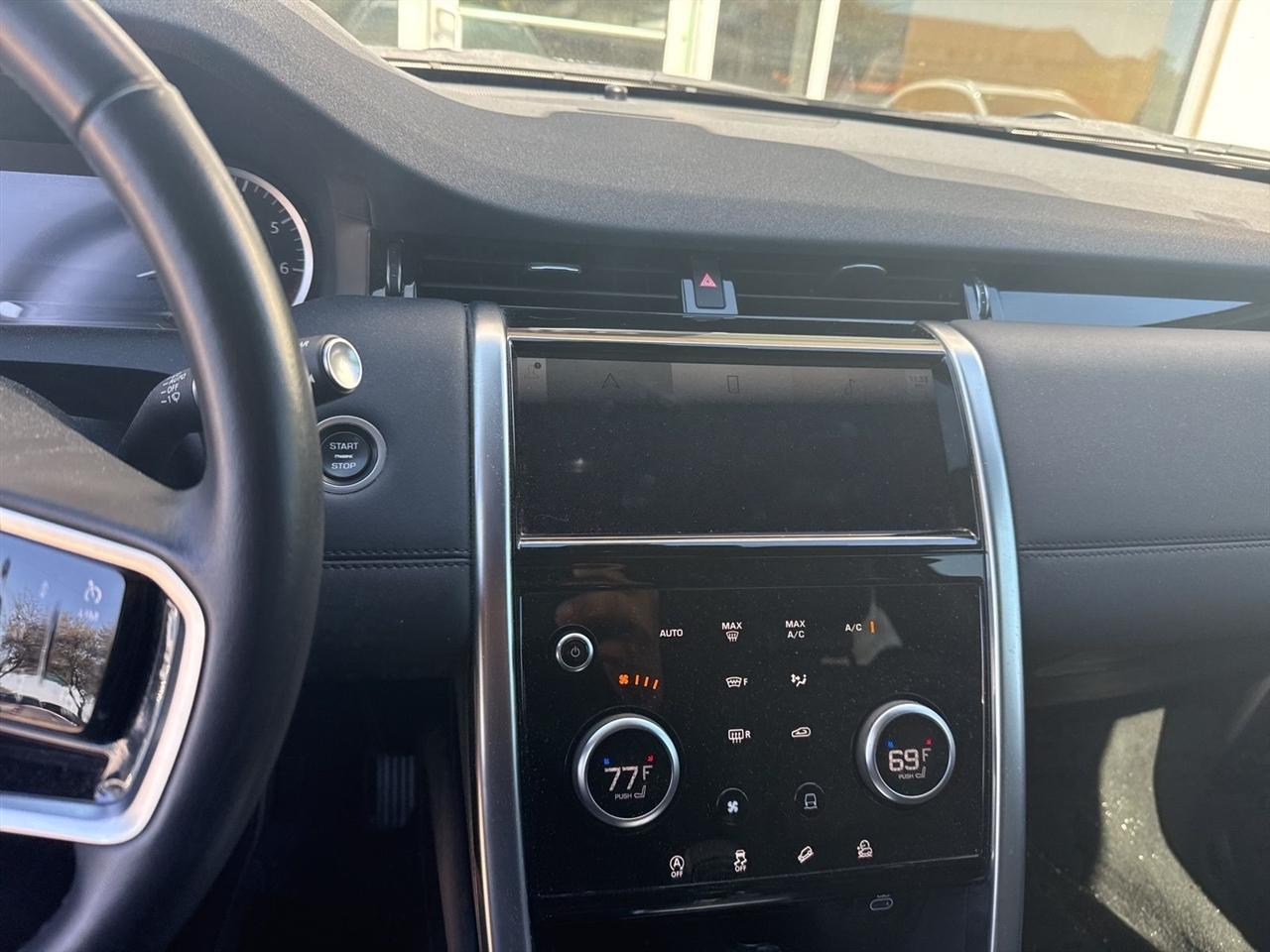 Land Rover Discovery Sport SE 2023