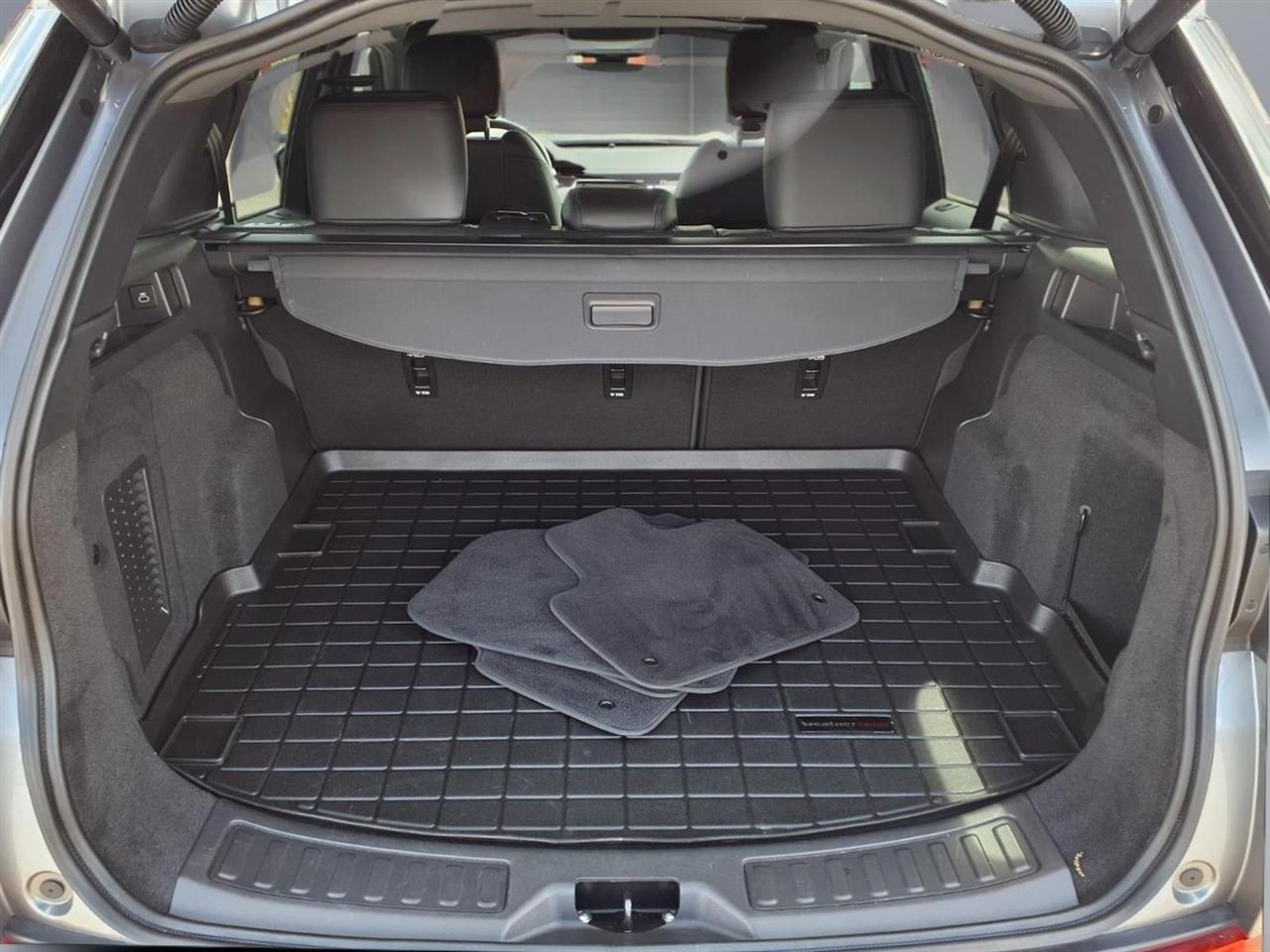 Land Rover Discovery Sport SE 2023