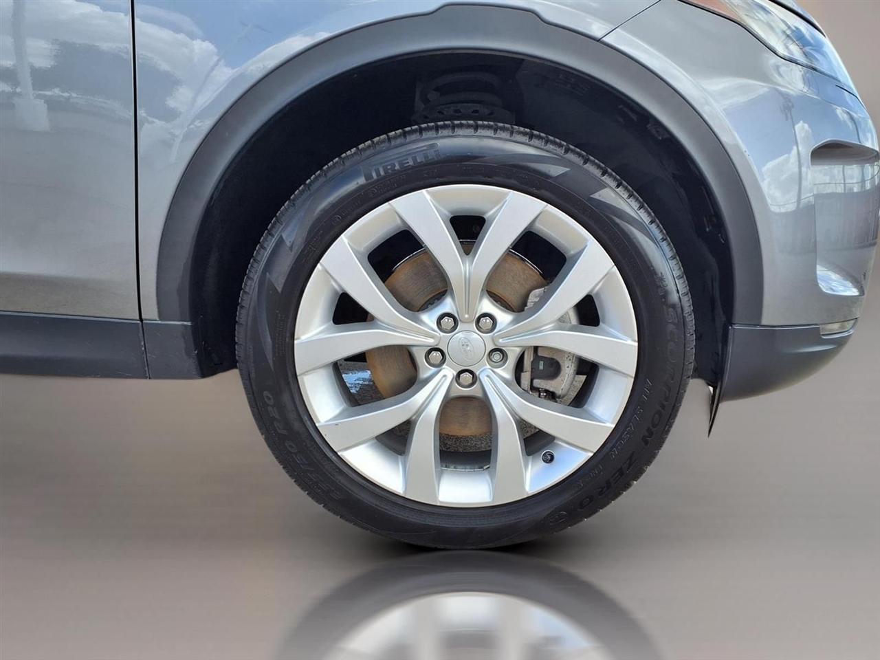 Land Rover Discovery Sport SE 2023