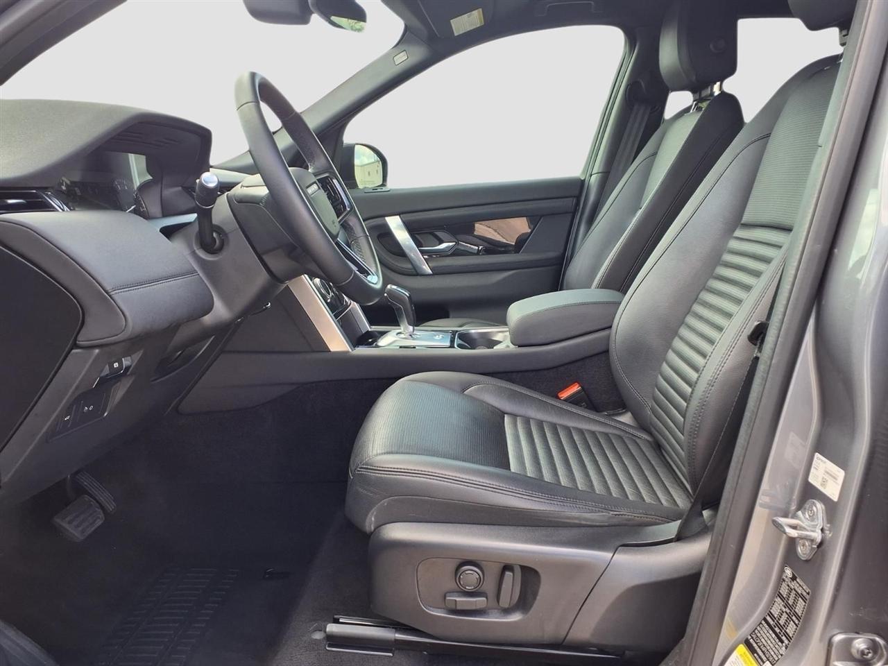 Land Rover Discovery Sport SE 2023