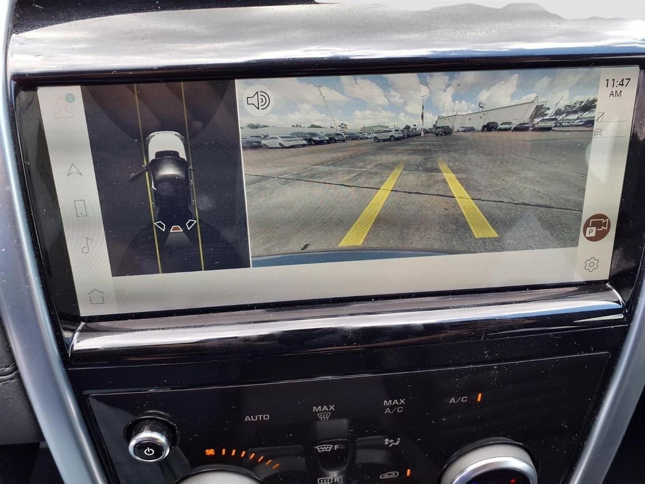 Land Rover Discovery Sport SE 2023