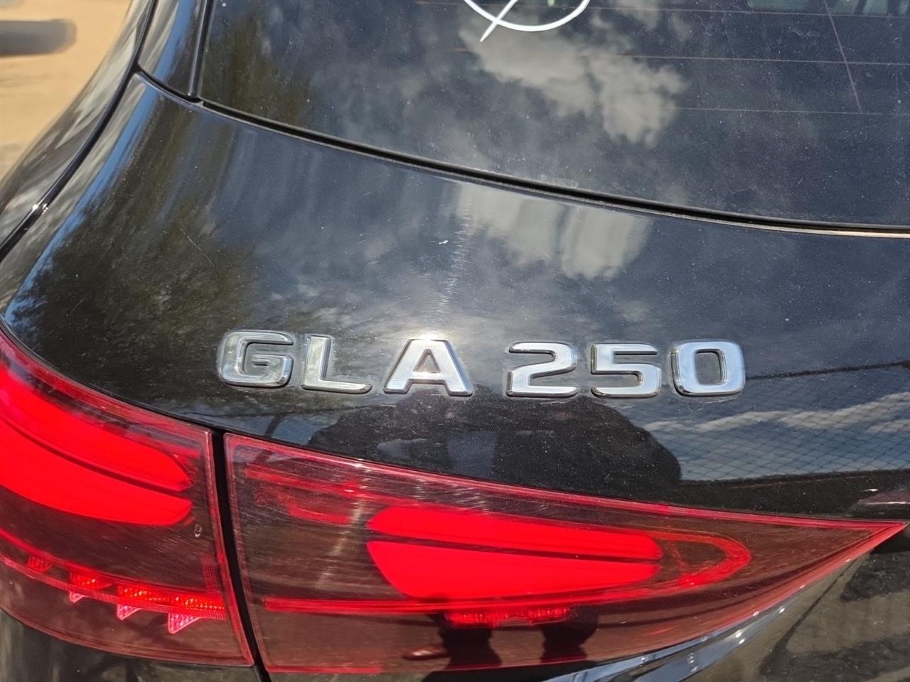 Mercedes-Benz GLA-Class GLA250 2025