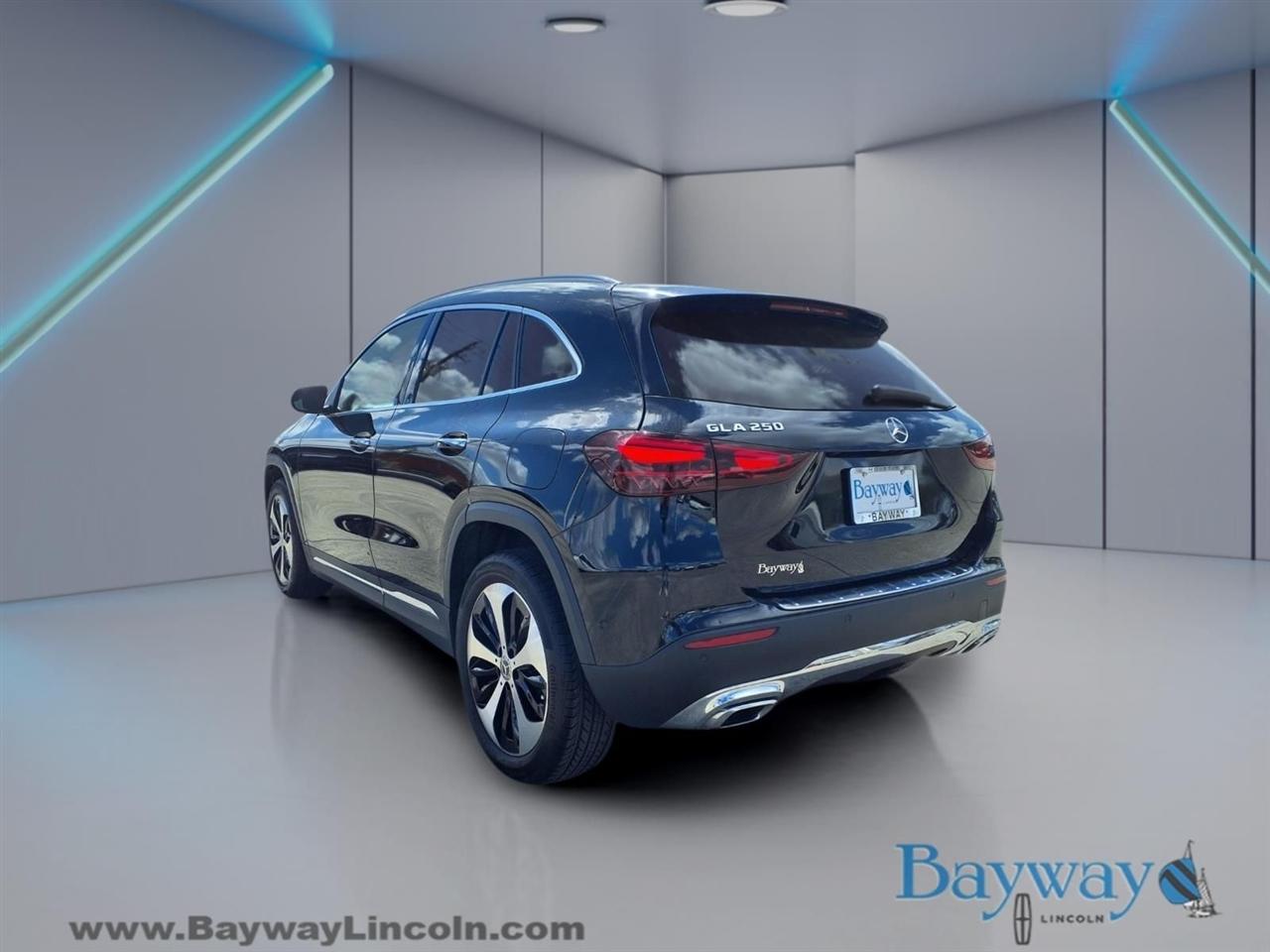 Mercedes-Benz GLA-Class GLA250 2025