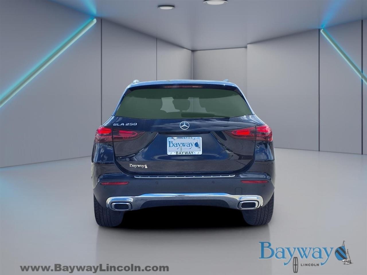 Mercedes-Benz GLA-Class GLA250 2025