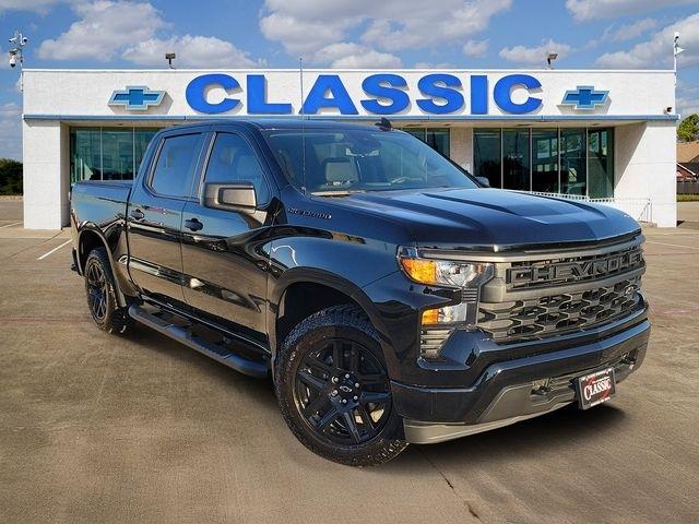 2024 Chevrolet Silverado 1500 Custom Crew Cab 4WD