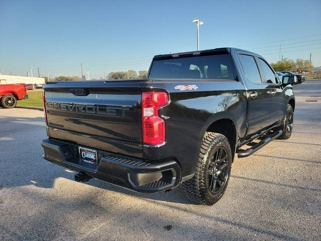 Chevrolet Silverado 1500 Custom Crew Cab 4WD 2024