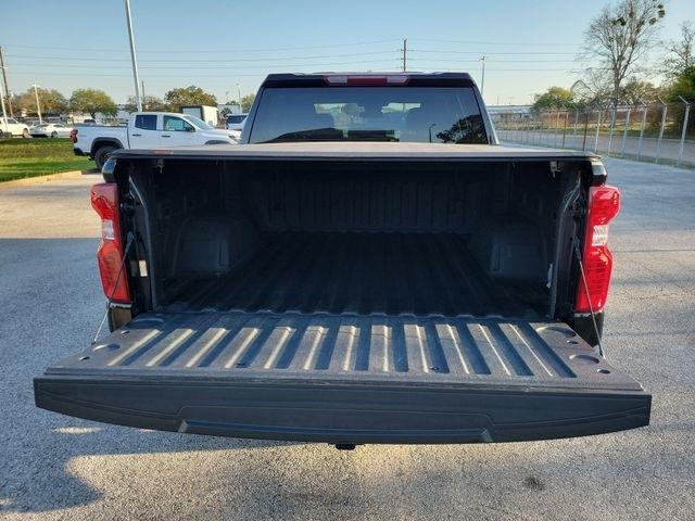 Chevrolet Silverado 1500 Custom Crew Cab 4WD 2024