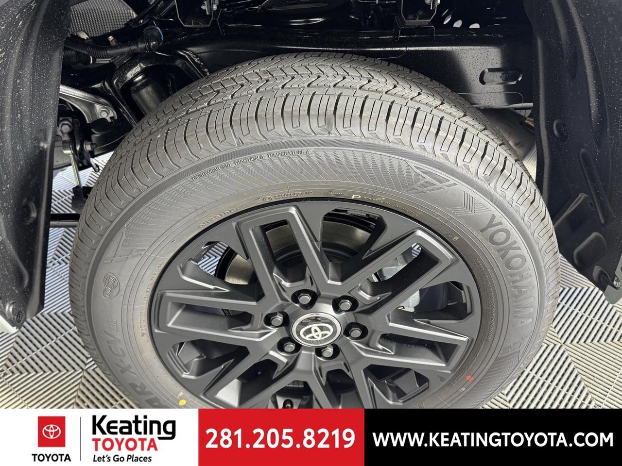 Toyota Tundra Limited CrewMax 4WD Hybrid 2026