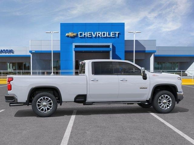 Chevrolet Silverado 3500HD LTZ Crew Cab 4WD 2026