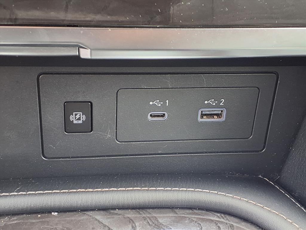 Infiniti QX80 LUXE 4WD 2024