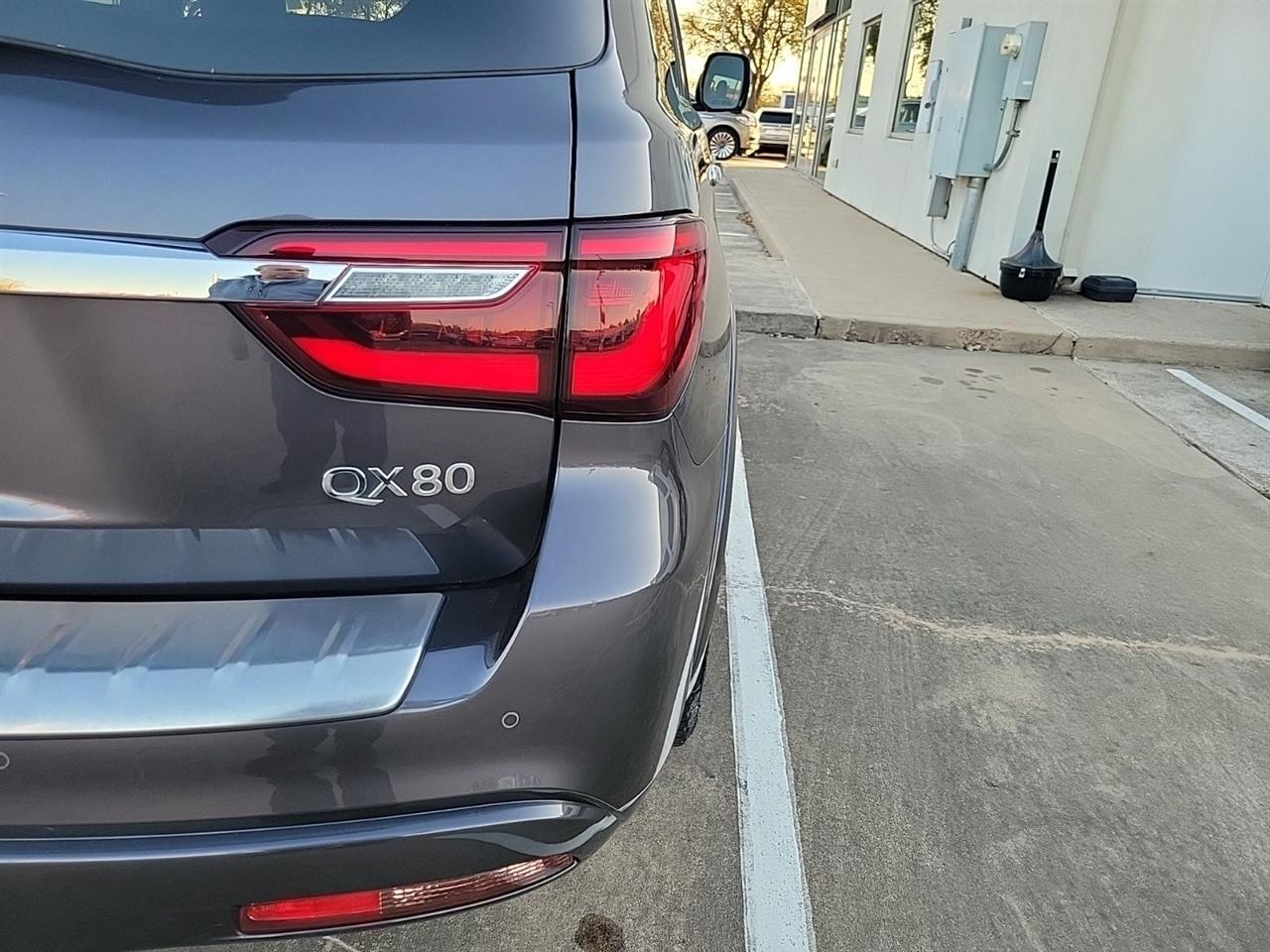 Infiniti QX80 LUXE 4WD 2024