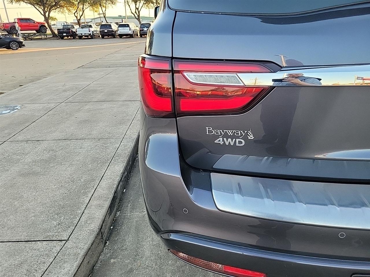 Infiniti QX80 LUXE 4WD 2024