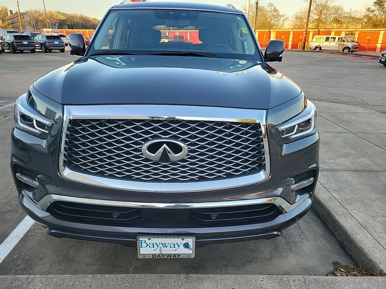 Infiniti QX80 LUXE 4WD 2024