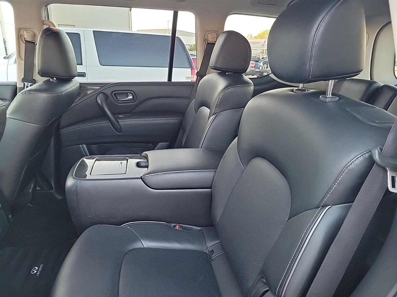 Infiniti QX80 LUXE 4WD 2024