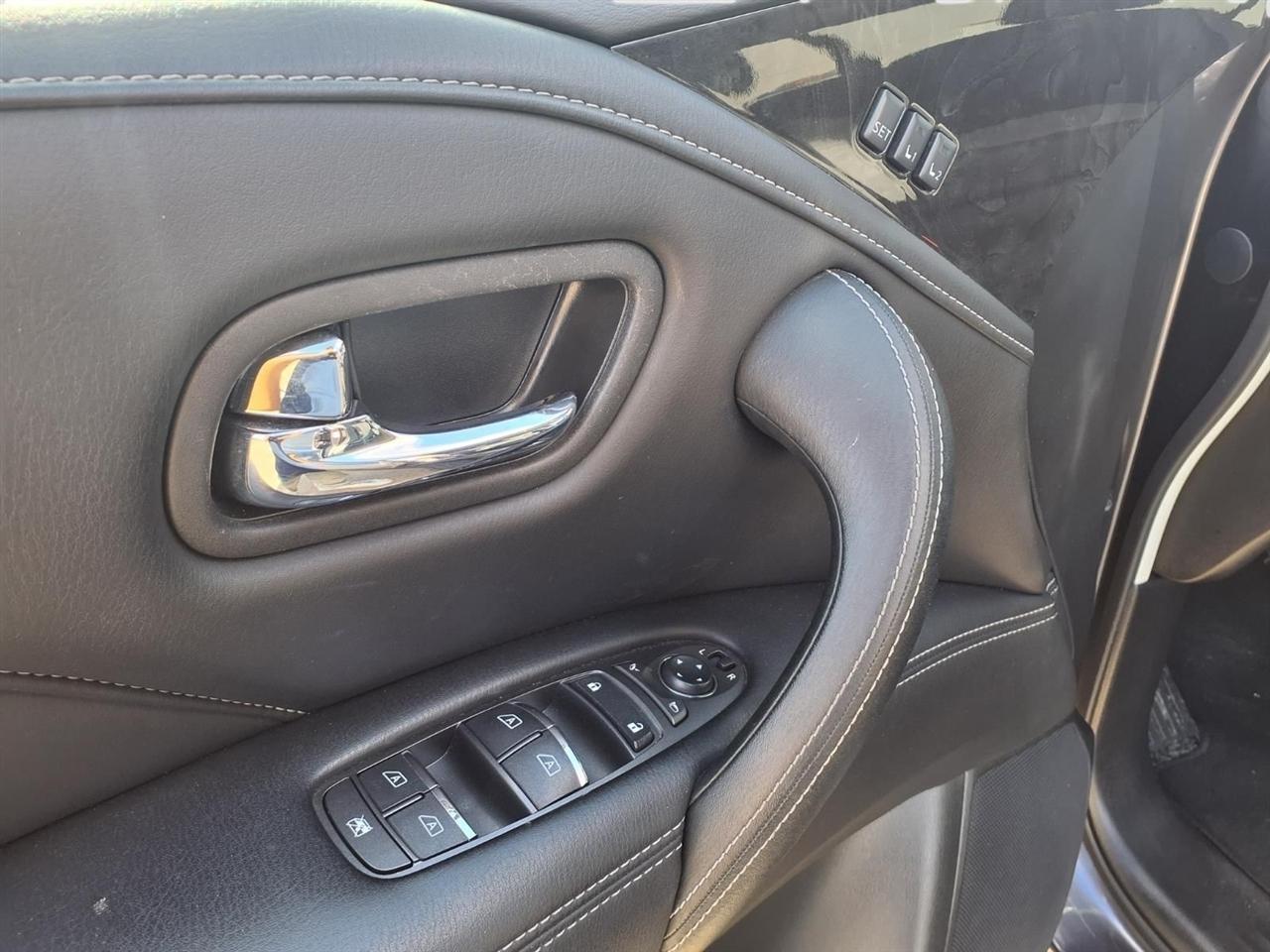 Infiniti QX80 LUXE 4WD 2024