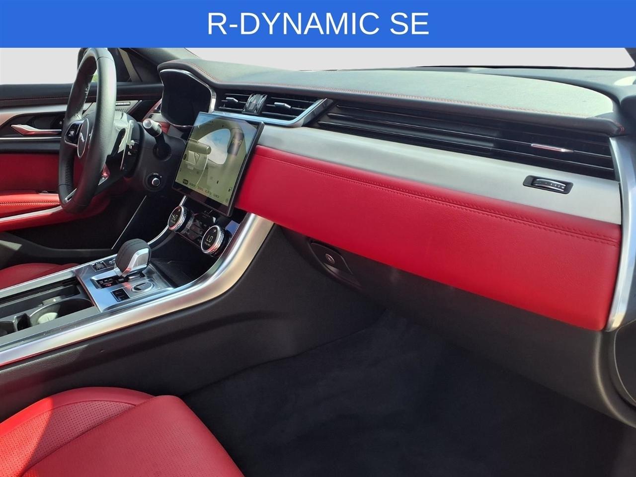 Jaguar XF-Series P300 R-Dynamic SE AWD 2024