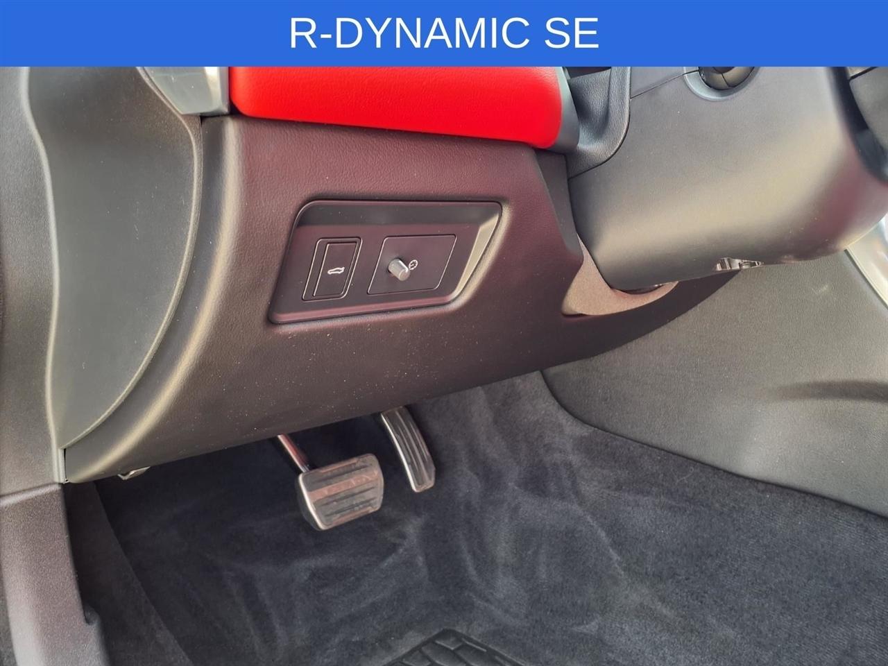 Jaguar XF-Series P300 R-Dynamic SE AWD 2024