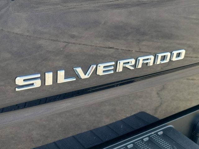 Chevrolet Silverado 1500 RST Crew Cab 4WD 2022