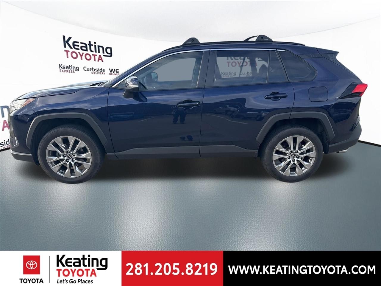Toyota RAV4 XLE Premium 2024