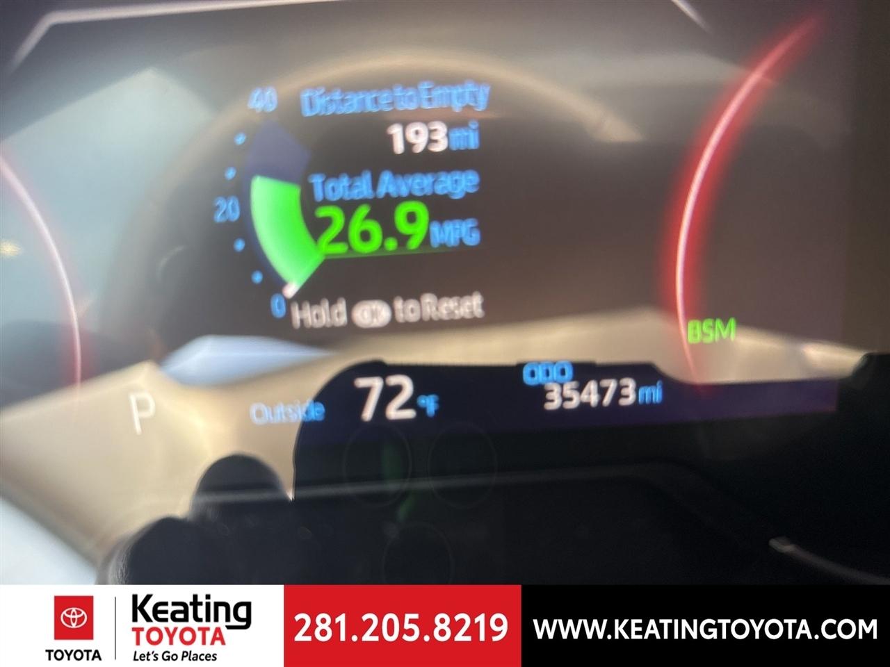 Toyota RAV4 XLE Premium 2024