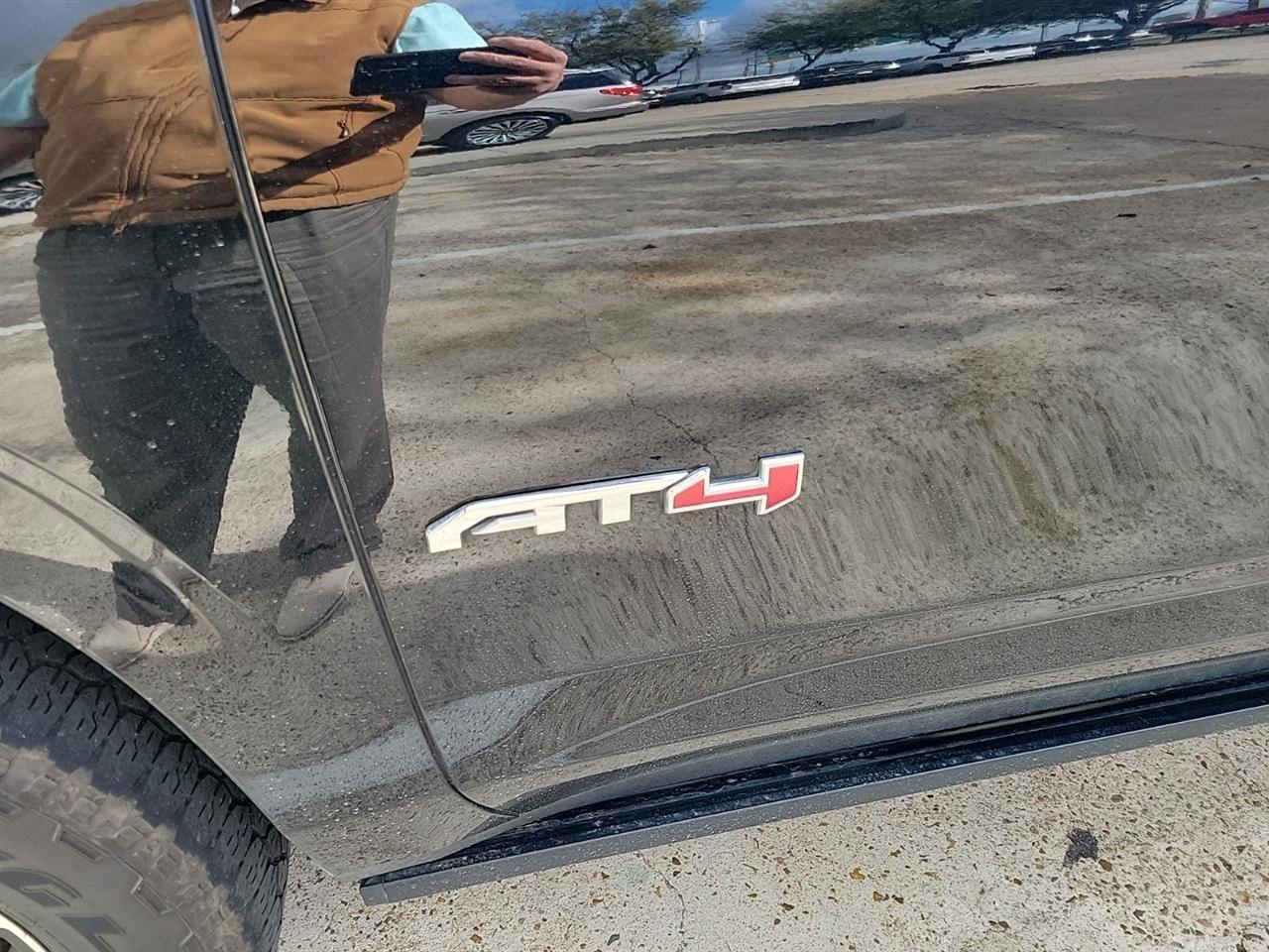 GMC Yukon Denali 4WD 2022