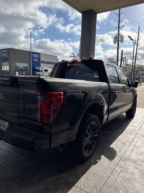 Ford F-150 Platinum SuperCrew 4WD 2025