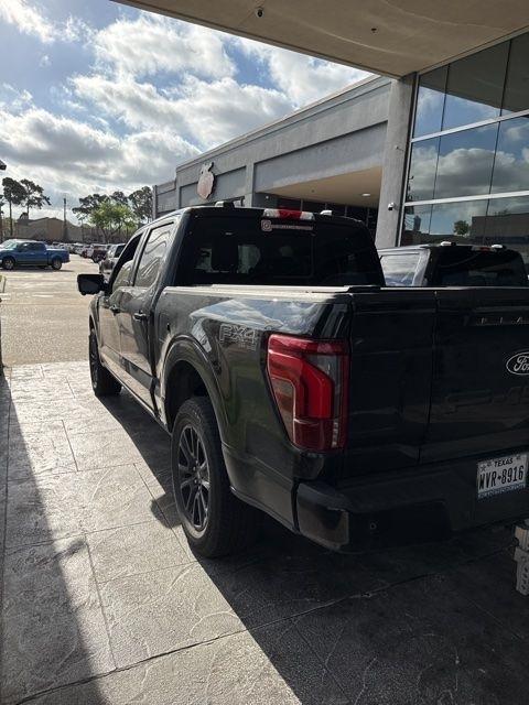 Ford F-150 Platinum SuperCrew 4WD 2025