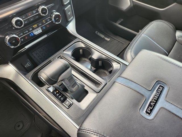 Ford F-150 Platinum SuperCrew 4WD 2025