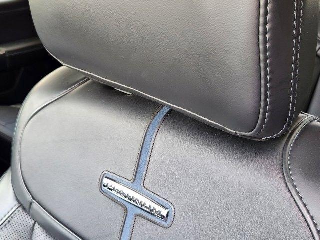 Ford F-150 Platinum SuperCrew 4WD 2025