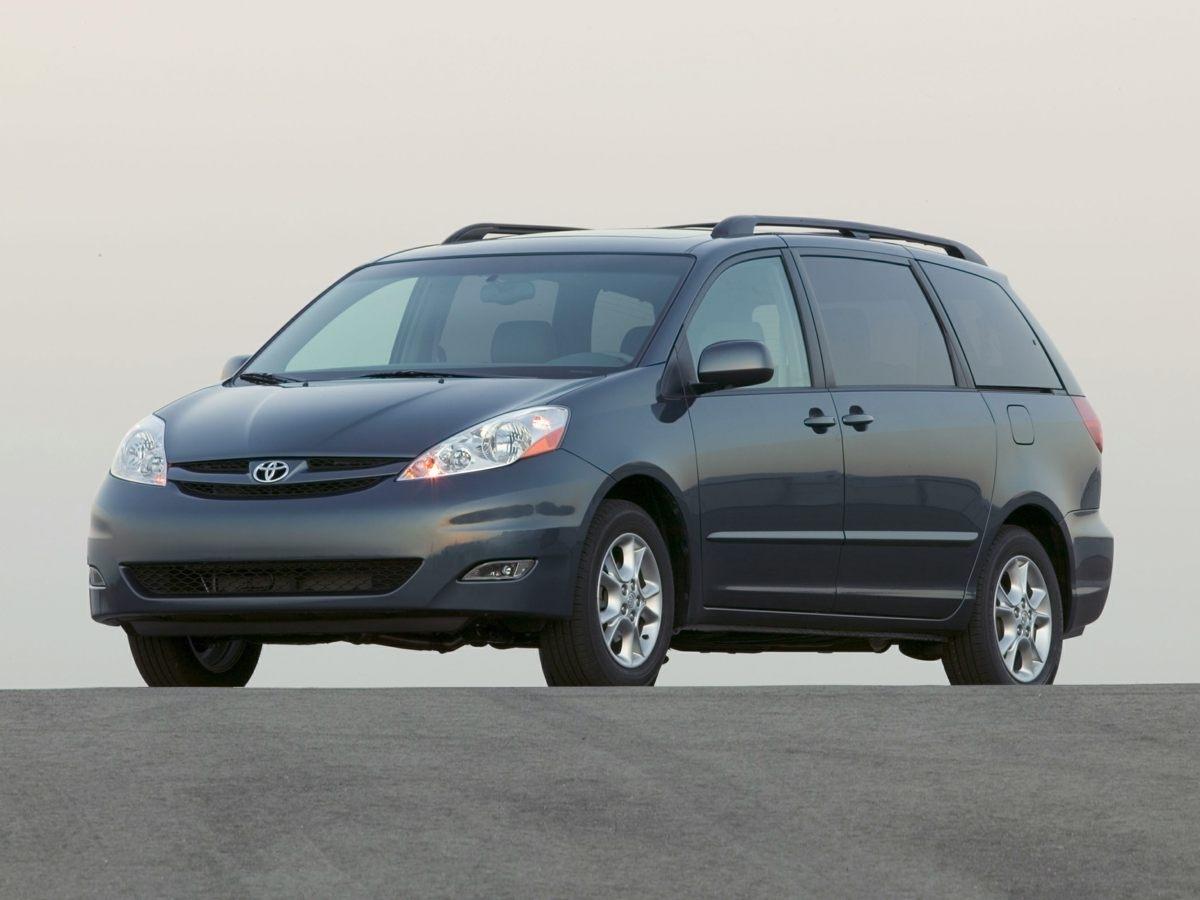 Toyota Sienna CE FWD 7-Passenger 2007