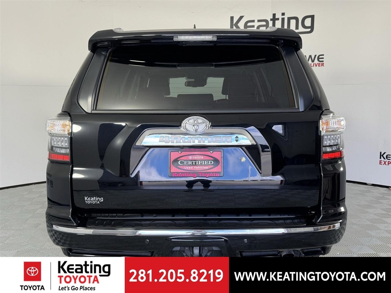 Toyota 4Runner Limited 2WD 2024