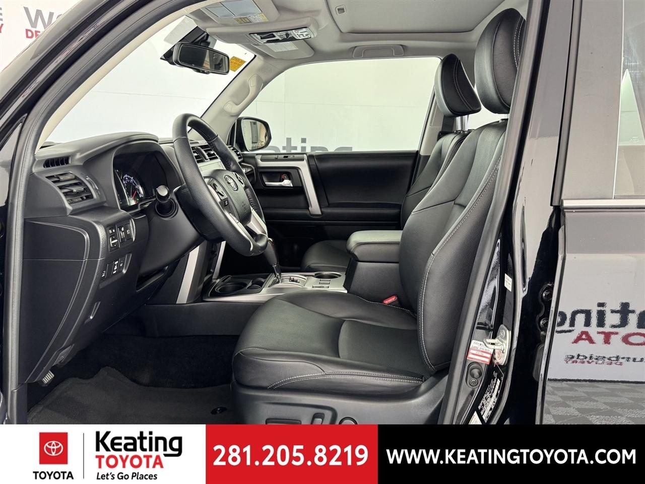 Toyota 4Runner Limited 2WD 2024