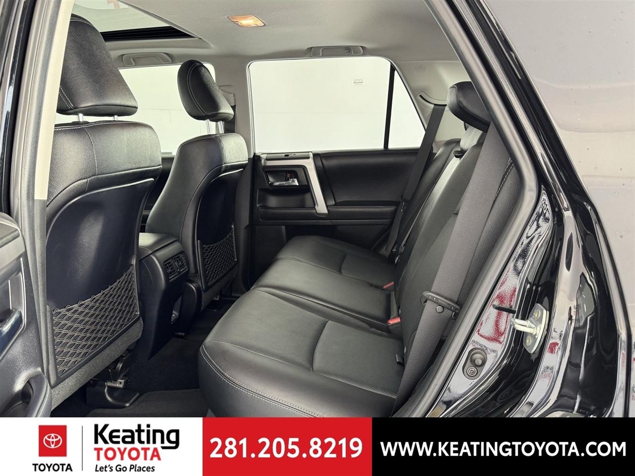 Toyota 4Runner Limited 2WD 2024