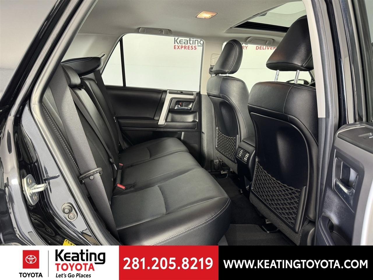 Toyota 4Runner Limited 2WD 2024