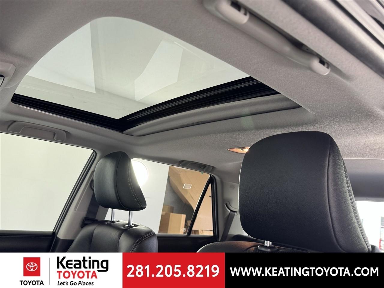 Toyota 4Runner Limited 2WD 2024