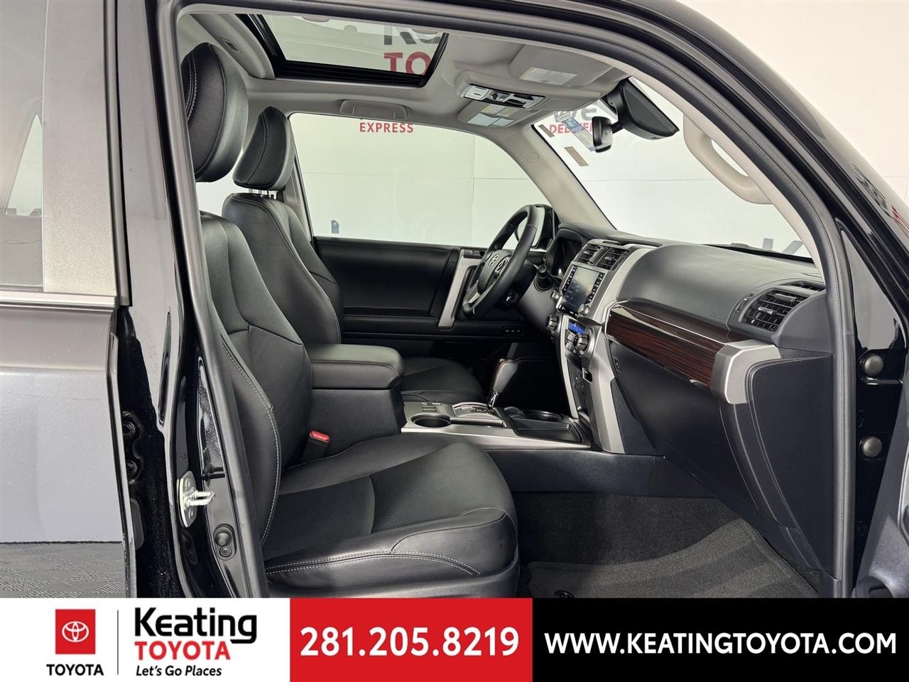 Toyota 4Runner Limited 2WD 2024