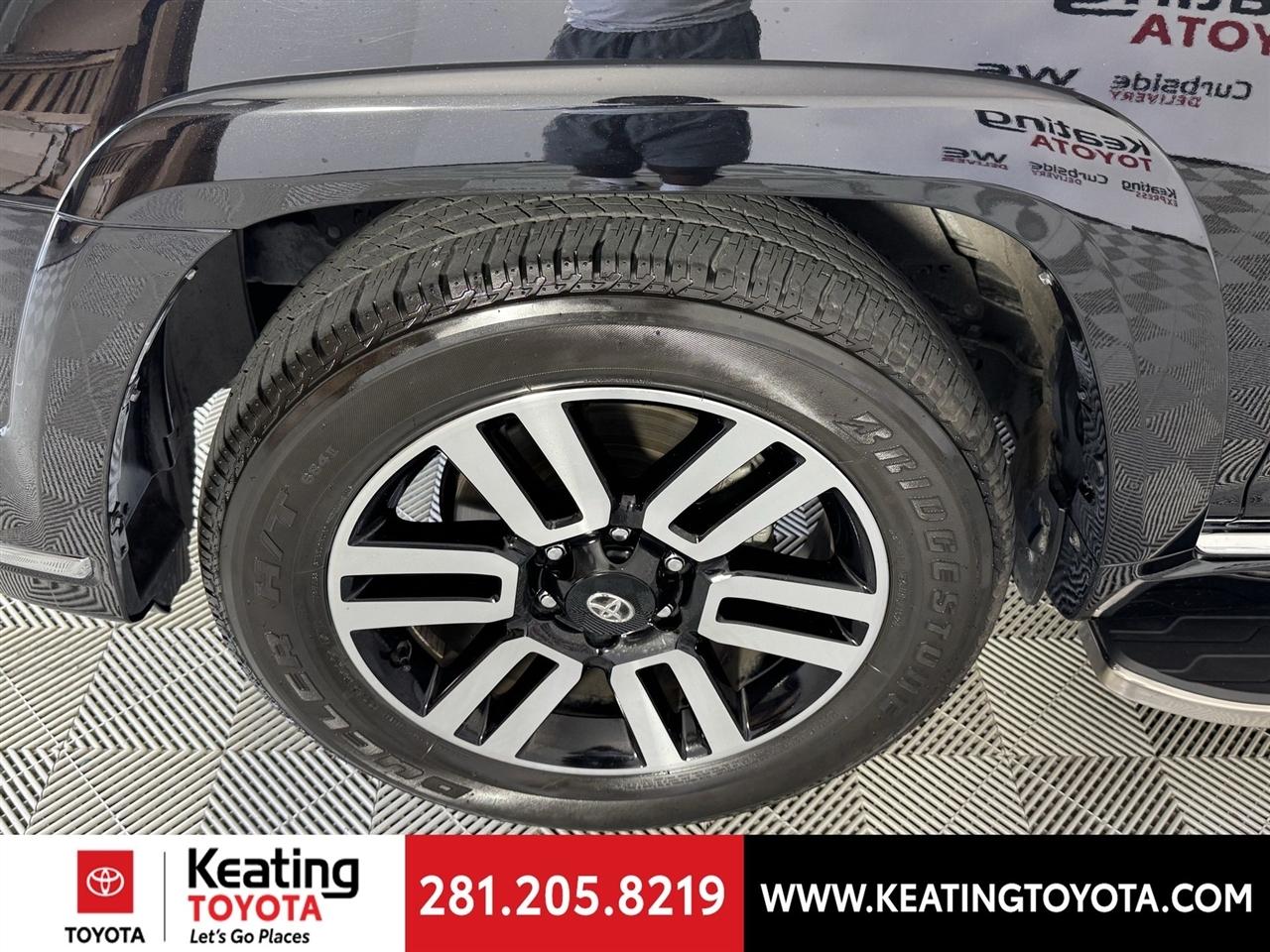 Toyota 4Runner Limited 2WD 2024