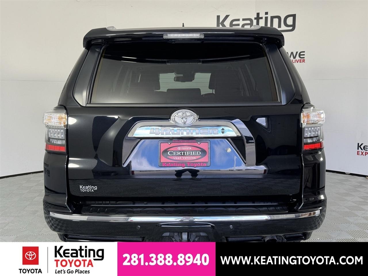 Toyota 4Runner Limited 2WD 2024