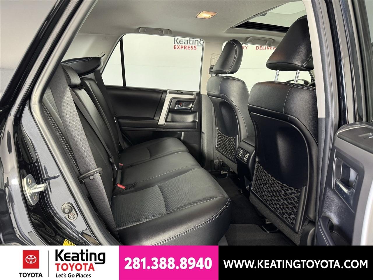 Toyota 4Runner Limited 2WD 2024